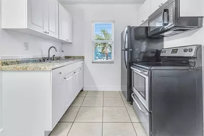 711 NE 2nd Ave #202, Fort Lauderdale, FL 33304 - Photo 8