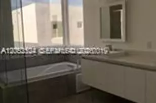 10125 NW 75th Terrace, Miami, FL 33178 - Photo 12
