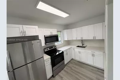 10417 NW 6th Ave #Front, Miami, FL 33150 - Photo 4