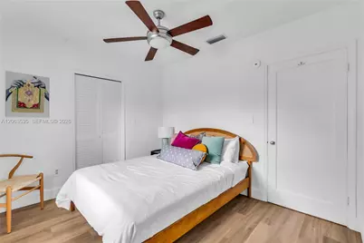 11201 NE 10th Ave #11203, Biscayne Park, FL 33161 - Photo 16