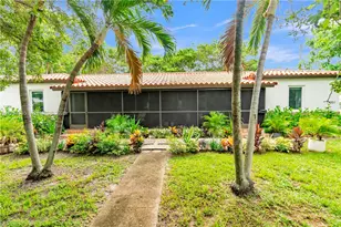 11201 NE 10th Ave, Biscayne Park, FL 33161 - Photo 6
