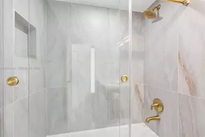 9613 NW 8th Cir, Plantation, FL 33324 - Photo 28