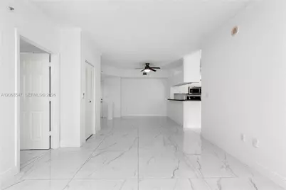 17100 N Bay Rd #1210, Sunny Isles Beach, FL 33160 - Photo 1