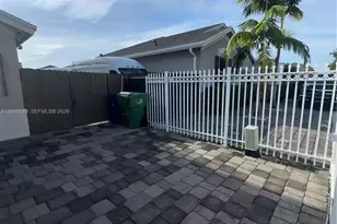 27667 SW 133rd Pl, Homestead, FL 33032 - Photo 1