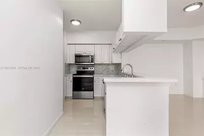 17100 N Bay Rd #1712, Sunny Isles Beach, FL 33160 - Photo 24