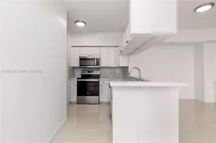17100 N Bay Rd, Sunny Isles Beach, FL 33160 - Photo 24