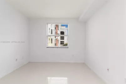 17100 N Bay Rd #1712, Sunny Isles Beach, FL 33160 - Photo 32
