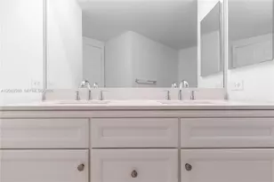 17100 N Bay Rd, Sunny Isles Beach, FL 33160 - Photo 14
