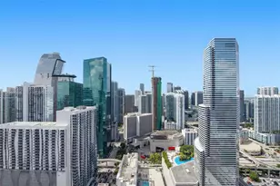151 SE 1st St, Miami, FL 33131 - Photo 32