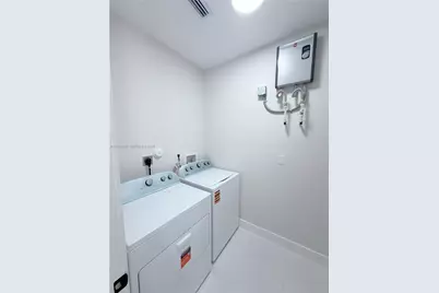 12368 SW 219th St, Miami, FL 33170 - Photo 6
