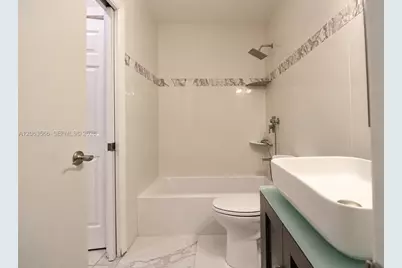 3032 S Oakland Forest Dr #2804, Oakland Park, FL 33309 - Photo 24