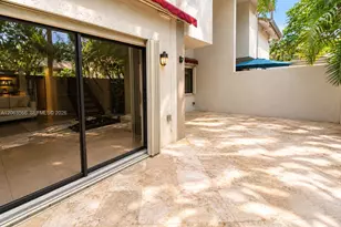 3032 S Oakland Forest Dr, Oakland Park, FL 33309 - Photo 14