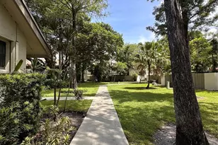 3032 S Oakland Forest Dr, Oakland Park, FL 33309 - Photo 6