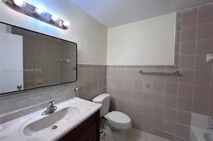 2750 N 34th Ave, Hollywood, FL 33021 - Photo 32