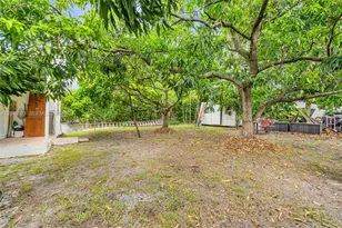2001 NW 51st St, Miami, FL 33142 - Photo 28