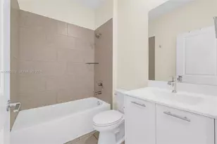 8167 NW 41st St, Doral, FL 33166 - Photo 32