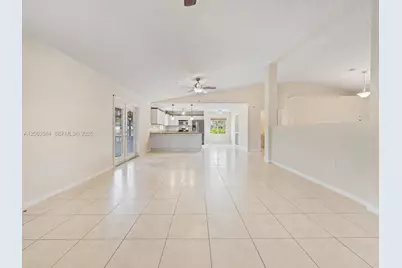 32361 SW 202nd Pl, Homestead, FL 33030 - Photo 8
