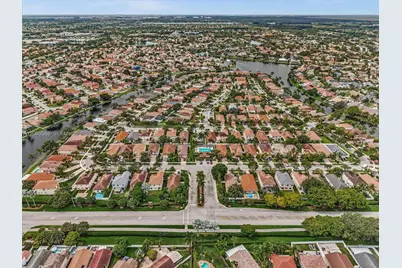 1385 NW 192nd Ter, Pembroke Pines, FL 33029 - Photo 52