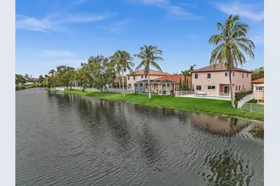 1385 NW 192nd Ter, Pembroke Pines, FL 33029 - Photo 46
