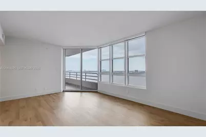 555 NE 34th St #1801, Miami, FL 33137 - Photo 20