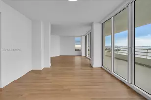 555 NE 34th St, Miami, FL 33137 - Photo 14
