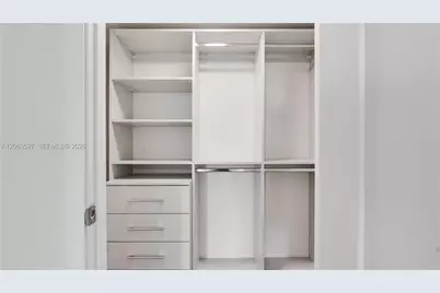 555 NE 34th St #1409, Miami, FL 33137 - Photo 24