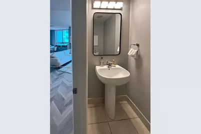 1900 N Bayshore Dr #3919, Miami, FL 33132 - Photo 4