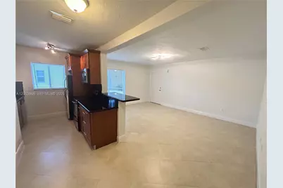 2880 Pine Tree Dr #10, Miami Beach, FL 33140 - Photo 10