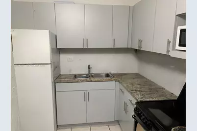 9437 SW 76th St #V38, Miami, FL 33173 - Photo 2