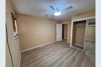 18331 NW 2nd Ct, Miami Gardens, FL 33169 - Photo 12