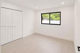 1141 NE 166th St, North Miami Beach, FL 33162 - Photo 8
