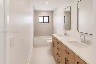 1141 NE 166th St, North Miami Beach, FL 33162 - Photo 10