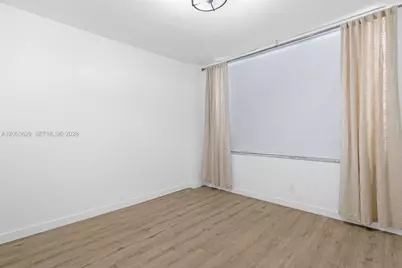 5700 Collins Ave #4C, Miami Beach, FL 33140 - Photo 24