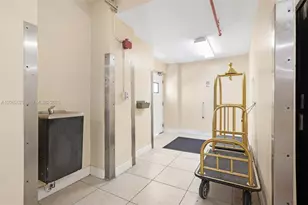 5700 Collins Ave, Miami Beach, FL 33140 - Photo 52