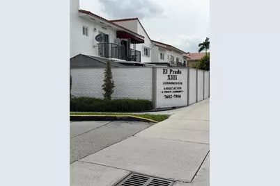 7878 W 29th Ln #202, Hialeah, FL 33018 - Photo 2