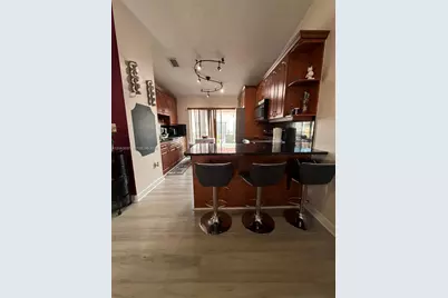 7878 W 29th Ln #202, Hialeah, FL 33018 - Photo 8