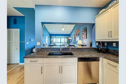 6082 SE Landing Way #11, Stuart, FL 34997 - Photo 4