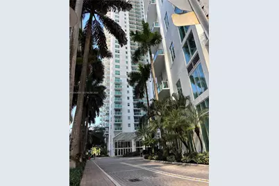31 SE 5th St #2103, Miami, FL 33131 - Photo 1