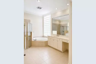 138 Tranquilla Dr, Palm Beach Gardens, FL 33418 - Photo 8