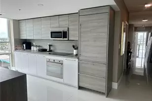 400 Sunny Isles Blvd, Sunny Isles Beach, FL 33160 - Photo 18