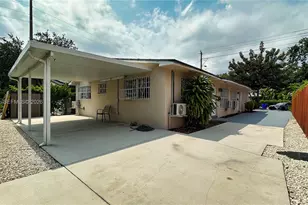 286 NW 39th St, Miami, FL 33127 - Photo 24