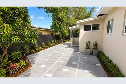 135 NW 68th St, Miami, FL 33150 - Photo 2