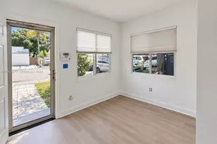 135 NW 68th St, Miami, FL 33150 - Photo 8