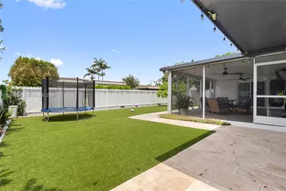1150 N Douglas Rd, Pembroke Pines, FL 33024 - Photo 28