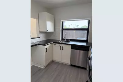6445 NW 171st St, Hialeah, FL 33015 - Photo 8