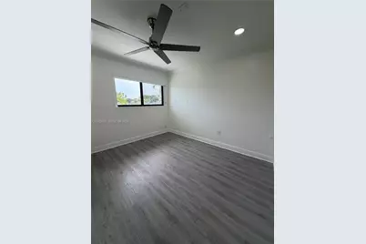 6445 NW 171st St, Hialeah, FL 33015 - Photo 20