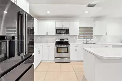 20340 NW 42nd Ave, Miami Gardens, FL 33055 - Photo 10