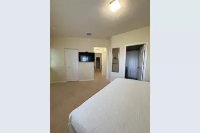 8620 NW 97th Ave #212, Doral, FL 33178 - Photo 4