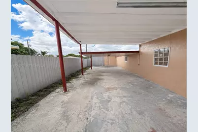 142 E 45th St, Hialeah, FL 33013 - Photo 4
