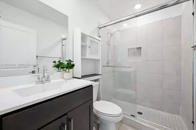 2478 SE 10th Ct, Homestead, FL 33035 - Photo 18